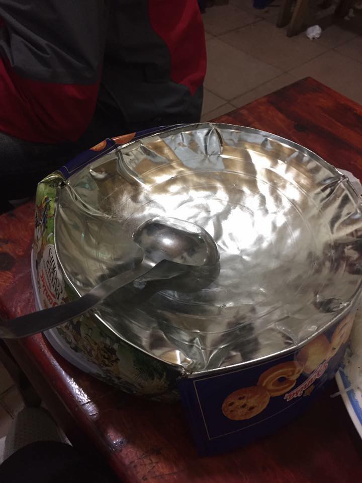 Cư dân mạng kiểm kê thiệt hại về xoong chảo sau đêm ăn mừng chiến thắng của U23 Việt Nam